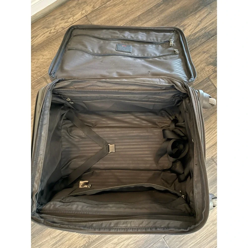 TUMI Alpha Expandable Spinner Suitcase Ballistic Nylon 4-Wheel Luggage